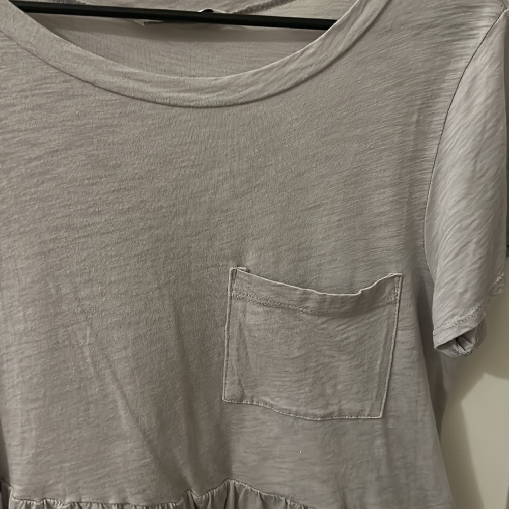 Francesca’s tee - Picture 2 of 4